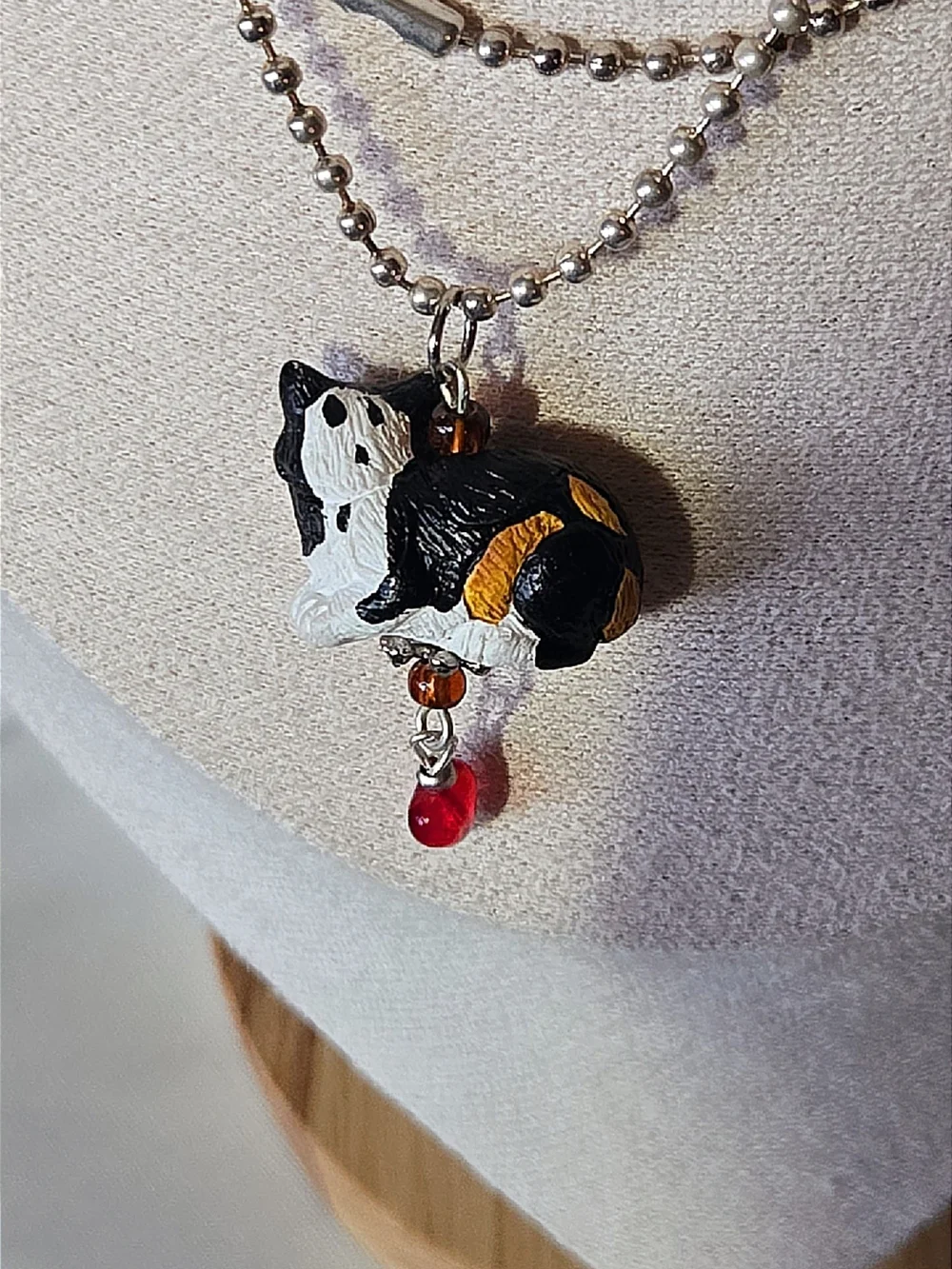 Calico Cat Pendant Necklace with Red Heart Charm - Brand Unknown